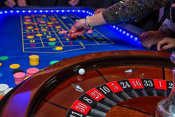 jlwin game lobby displaying casino slots and fish game categories available for Filipino players